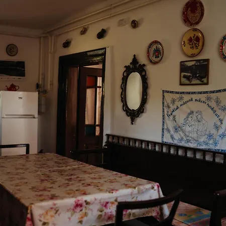 Ven Diofa Kuria Kır Evi *