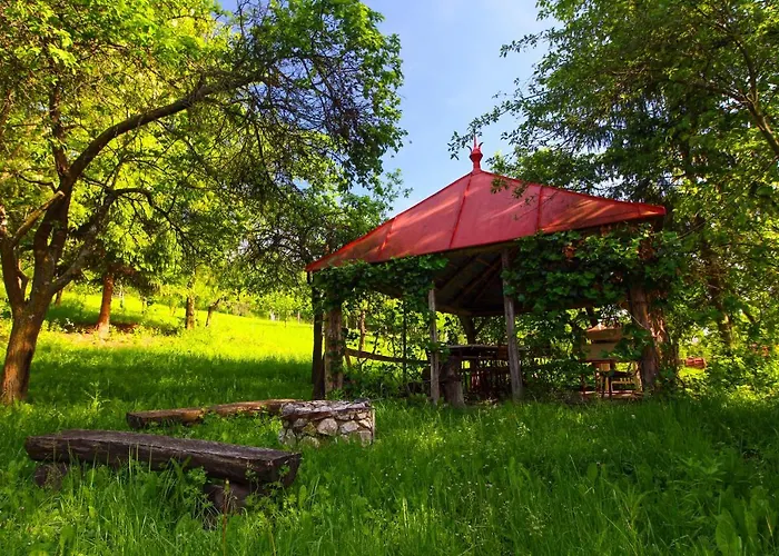 Ven Diofa Kuria בית כפרי