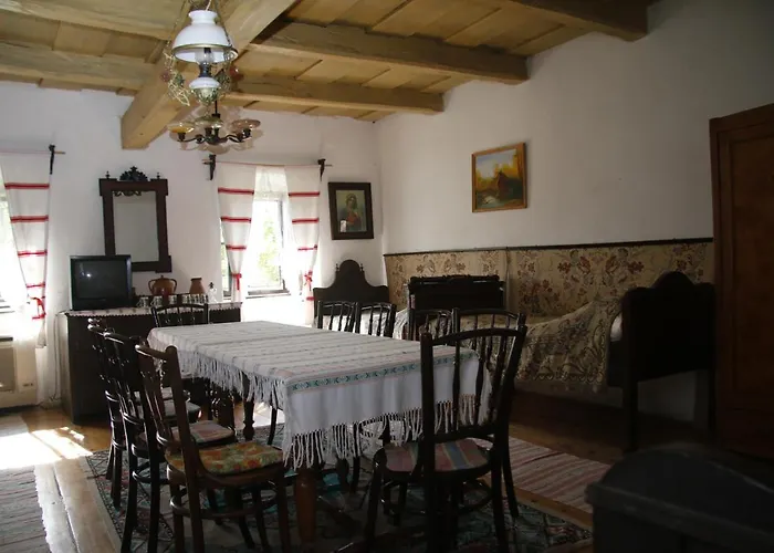 Vén Diófa Kúria *